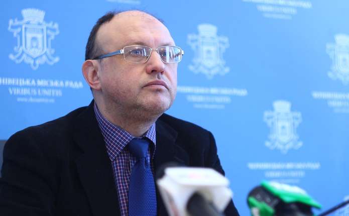 Начальник управління освіти Чернівецької міськради захворів на коронавірус
