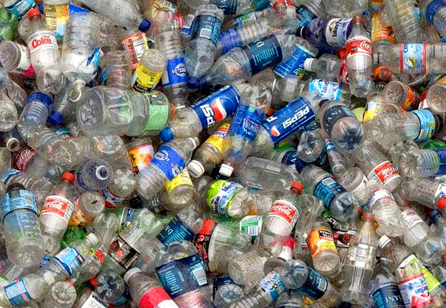 У Чехії заборонять одноразові вироби з пластику