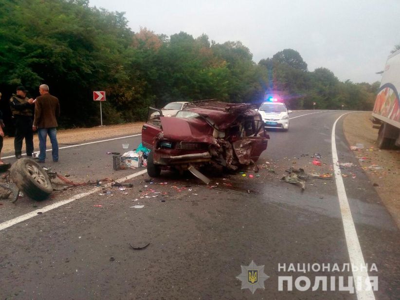 Біля Хотина водійка спричинила ДТП і загинула на місці події