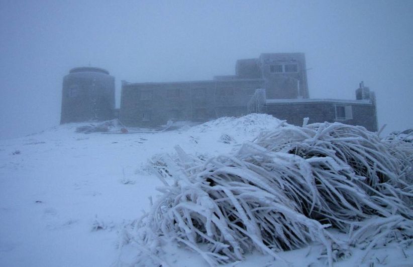 У Карпатах випав сніг: температура знизилася до -5