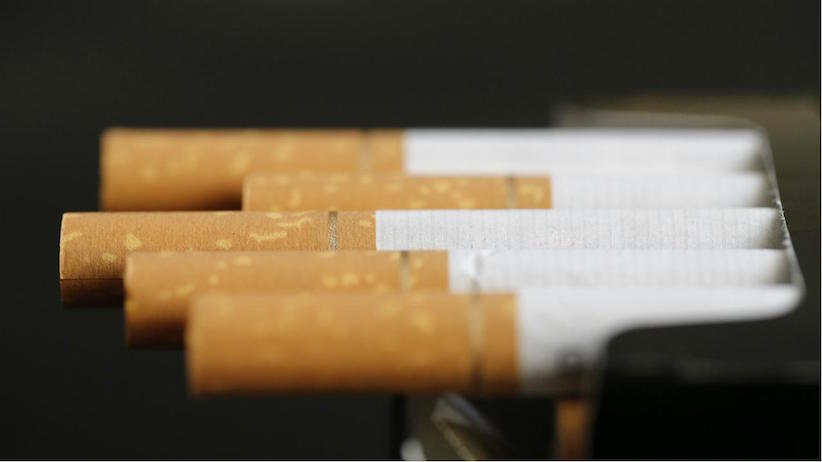 У США заборонять продаж тютюну особам до 21 року