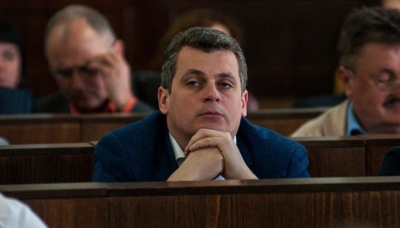 До Чернівецької міськради знову балотується Ростислав Білик, який є підсудним у справі про підкуп виборців » ТВА