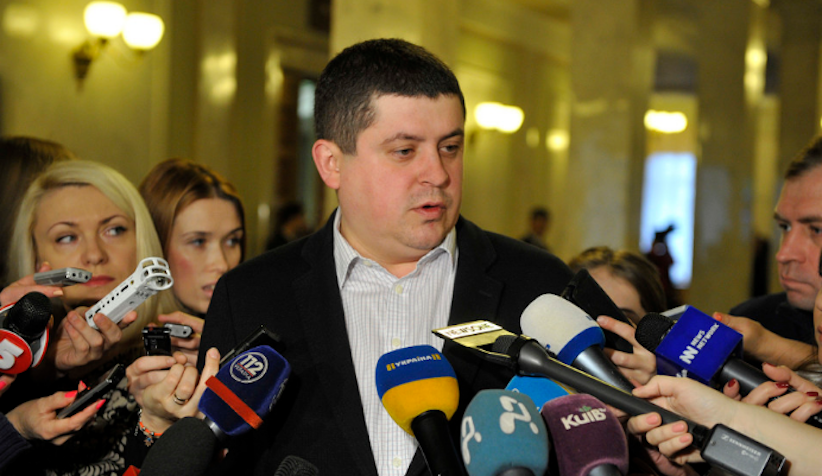 Максим Бурбак: Яценюк не братиме участі у виборах на мажоритарних округах