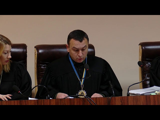 Суд у справі за позовом Каспрука до Чернівецької міськради знову відклали