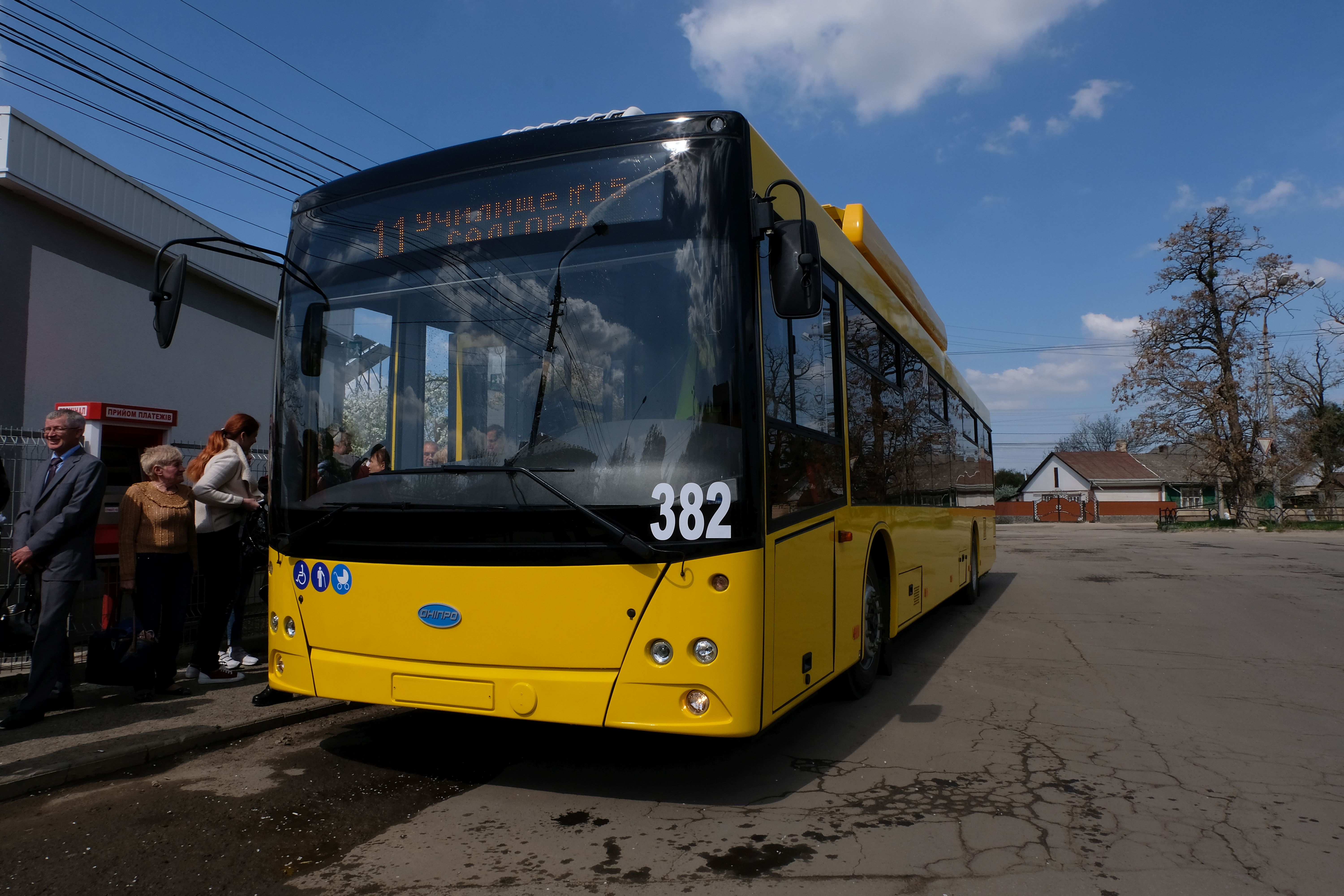 Ще 4 нових тролейбуси з автономним ходом з’являться у Чернівцях