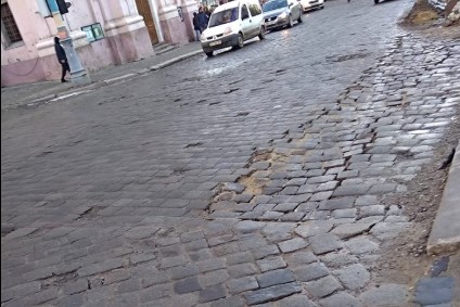 У Чернівцях протермінували ремонт вулиці — поліція відкрила кримінальне провадження