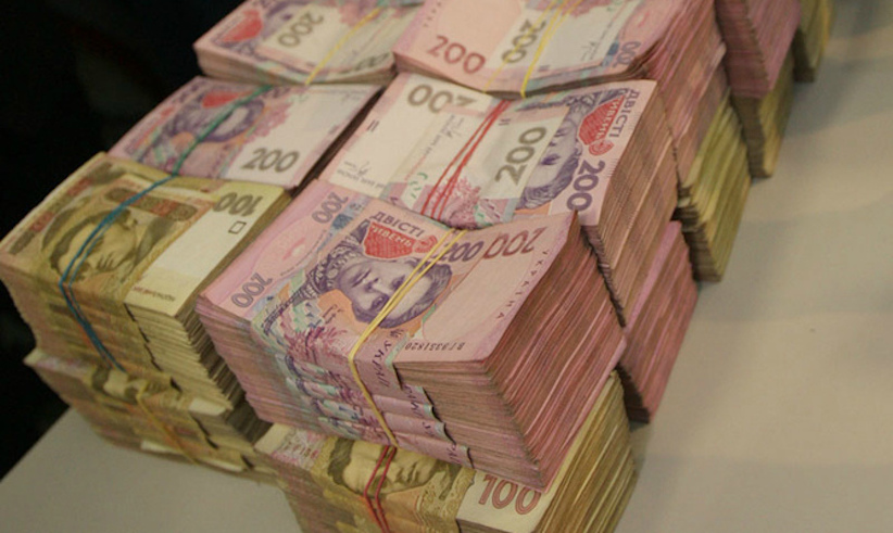 Готівкові операції, здійснені ПриватБанком за рік, відповідають п’ятикратному обсягу грошової бази в Україні