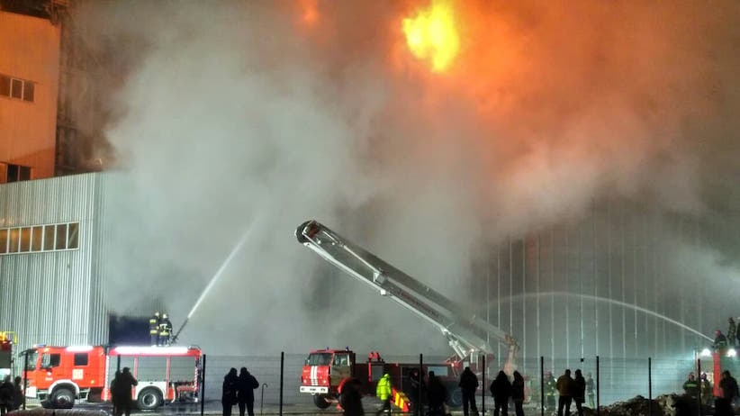 Неподалік Львова виникла пожежа на олійному заводі