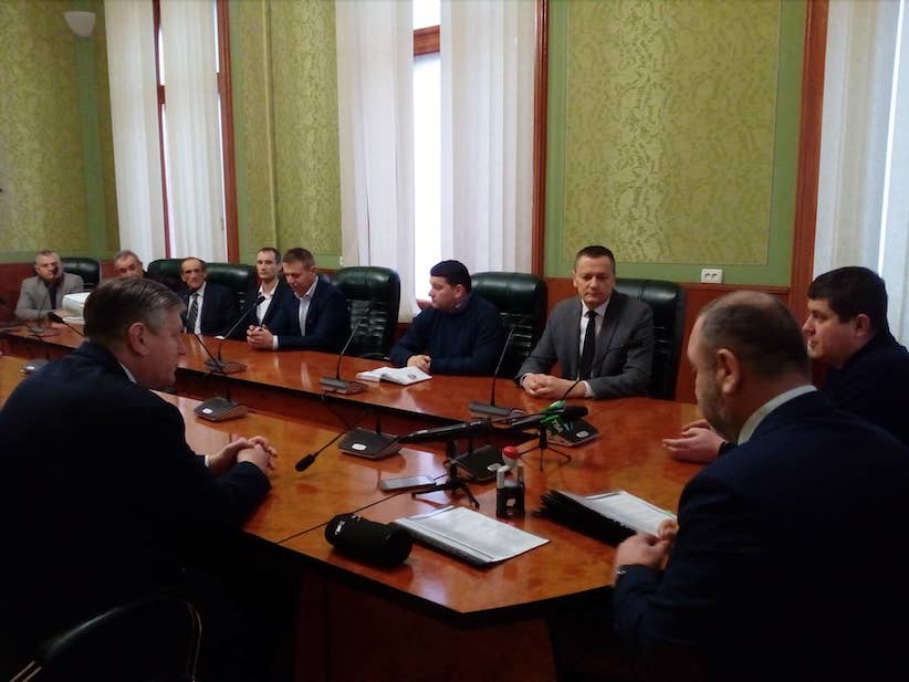 На Буковині підписали меморандум про передачу державних земель у власність семи ОТГ