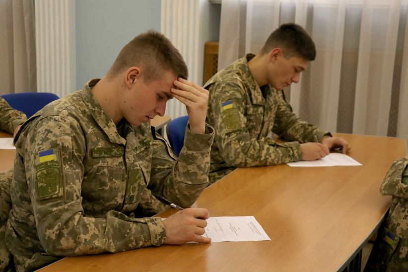 В Україні оголосили набір до вищих військових навчальних закладів