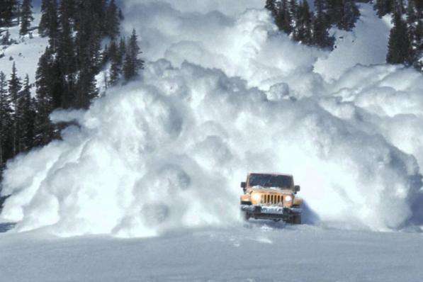 У Карпатах можливі зсуви снігу на дороги – ДСНС