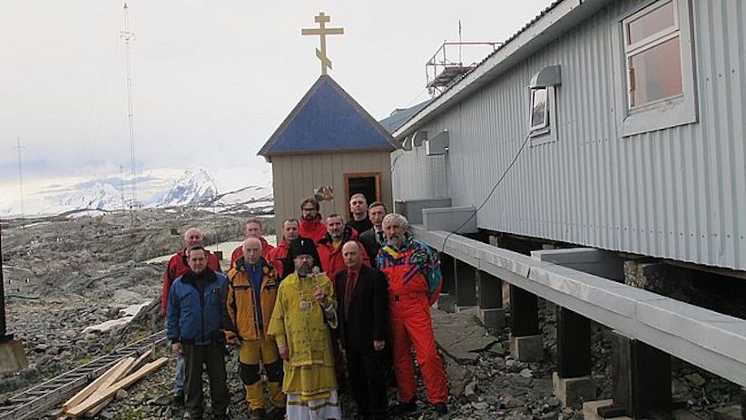 Українські полярники в Антарктиді передають каплицю під опіку ПЦУ