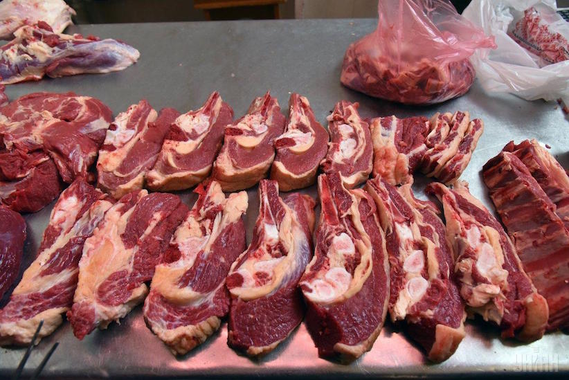 Скандал на скотобійні у Польщі: м’ясо хворих тварин потрапило у 13 країн