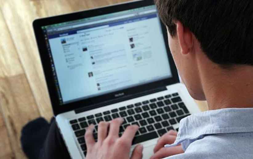 Компанія Facebook звинуватила двох українських програмістів у шахрайстві