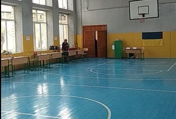 Наразі в Україні не відкрито 8 виборчих дільниць – МВС
