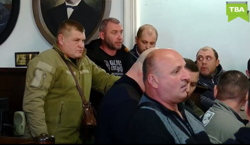 Чернівецькі учасники бойових дій обурені зловживанням депутатів та Продана