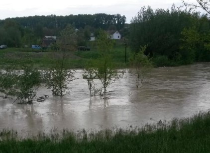 На Буковині через зливу підтопило село Великий Кучурів