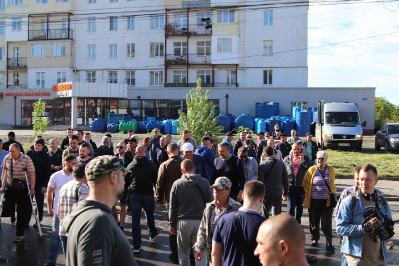 Чернівецьке бездоріжжя: активісти погрожують, що знову перекриють вулицю Хотинську