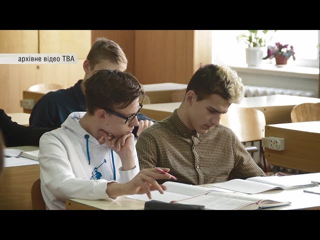 Румунія виплачуватиме понад 6 тисяч гривень першачкам румунськомовних шкіл Буковини