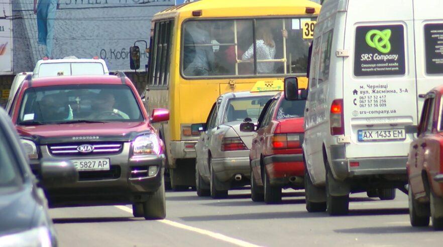 КМУ змінив правила роботи громадського транспорту в “червоній” зоні