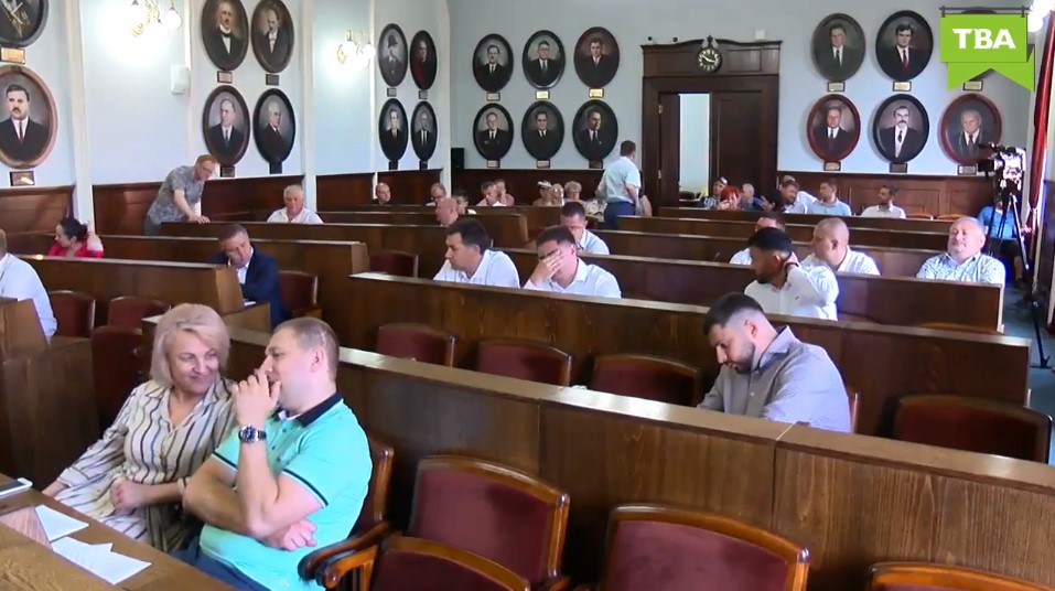 Депутати Чернівецької міськради втретє проігнорували сесію
