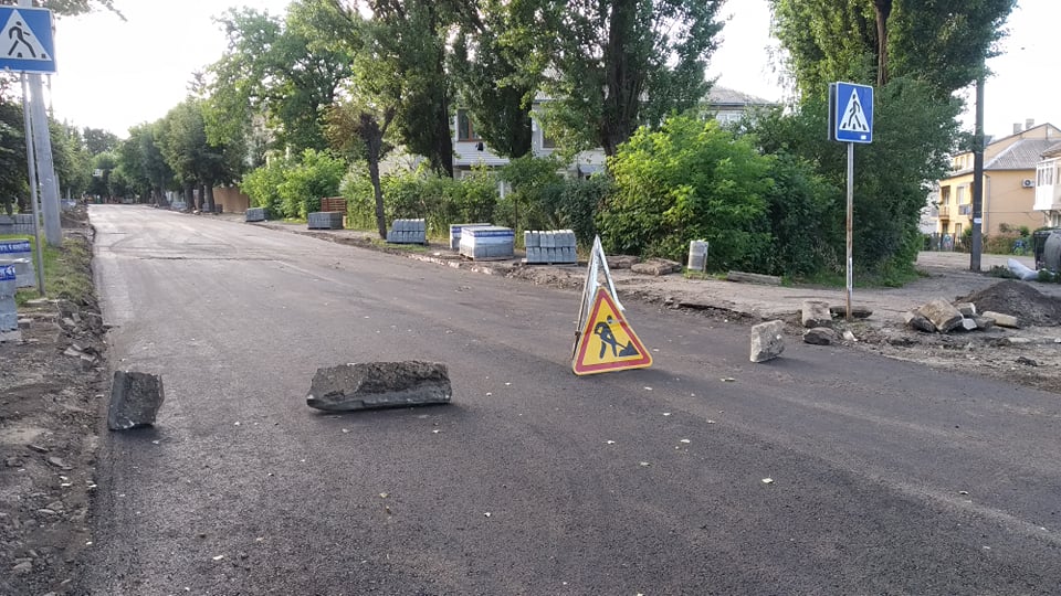 Виборчий піар: на завершення ремонту вулиці Щербанюка потрібно ще 3,5 млн гривень
