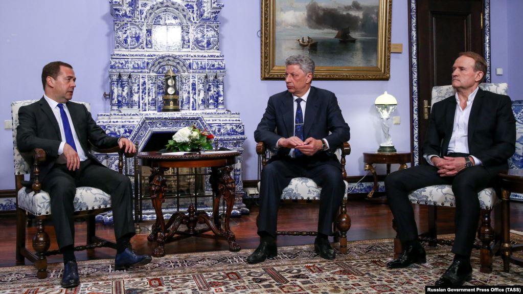 Бойко і Медведчук знову проводять “переговори” з керівництвом РФ