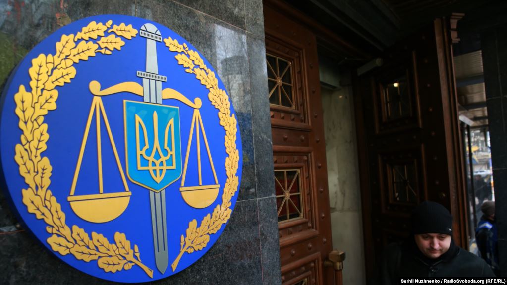 Українські правоохоронці затримали учасницю схеми розкрадання природного газу, за якою розшукують нардепа Онищенка