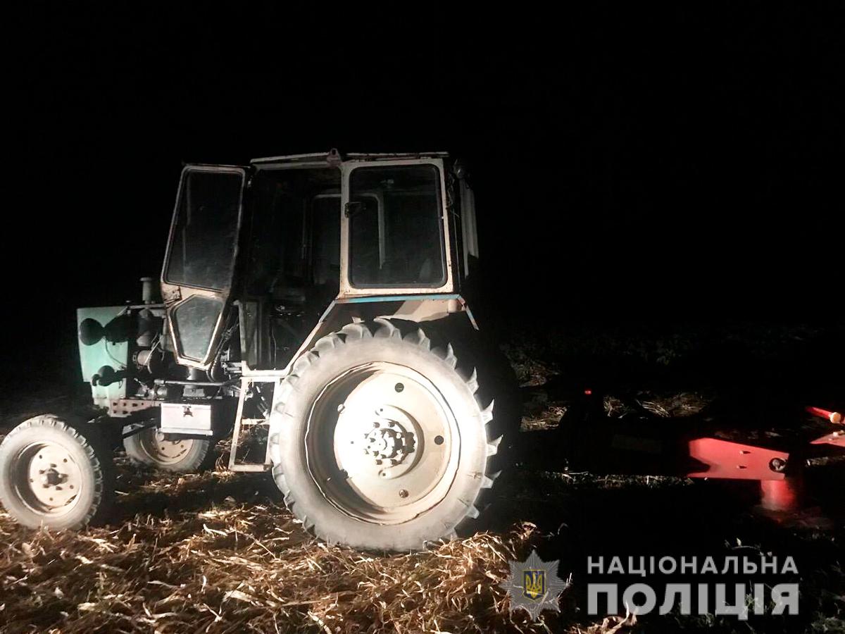 На Буковині дитина потрапила під колеса тракторного причепа: поліція з’ясовує обставини