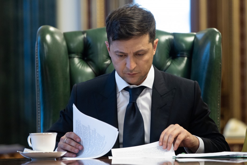 Зеленський ввів у дію нові санкції РНБО проти Курченка, Дерипаски та Януковича на 10 років