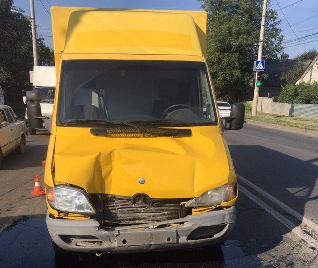 У Чернівцях на вулиці Винниченка трапилась ДТП за участі п’яного водія