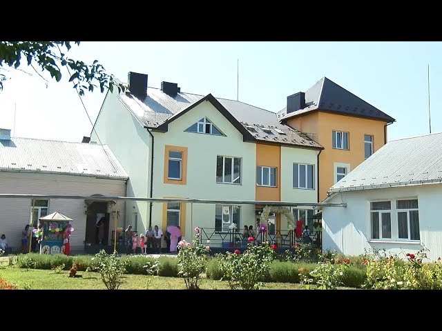 У селі Іспас відкрили новий корпус дитячого садочка Берізка