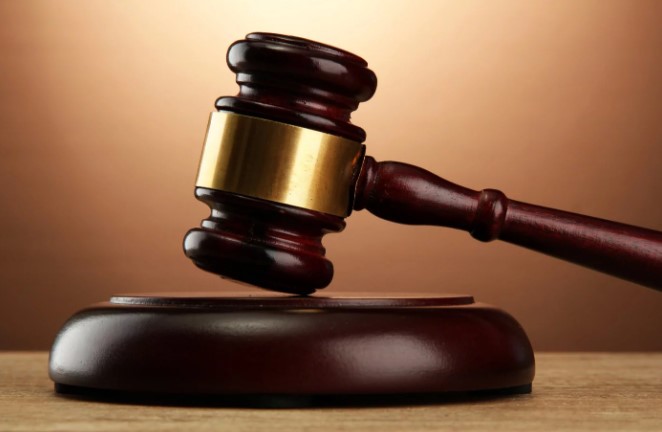 У Чернівцях суд взяв під варту чоловіка підозрюваного у вчиненні хуліганства