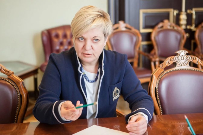 Гонтарева заявила, що не повернеться до України