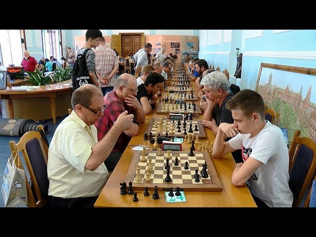Вдруге у Чернівцях проводять міжнародний турнір із шахів.