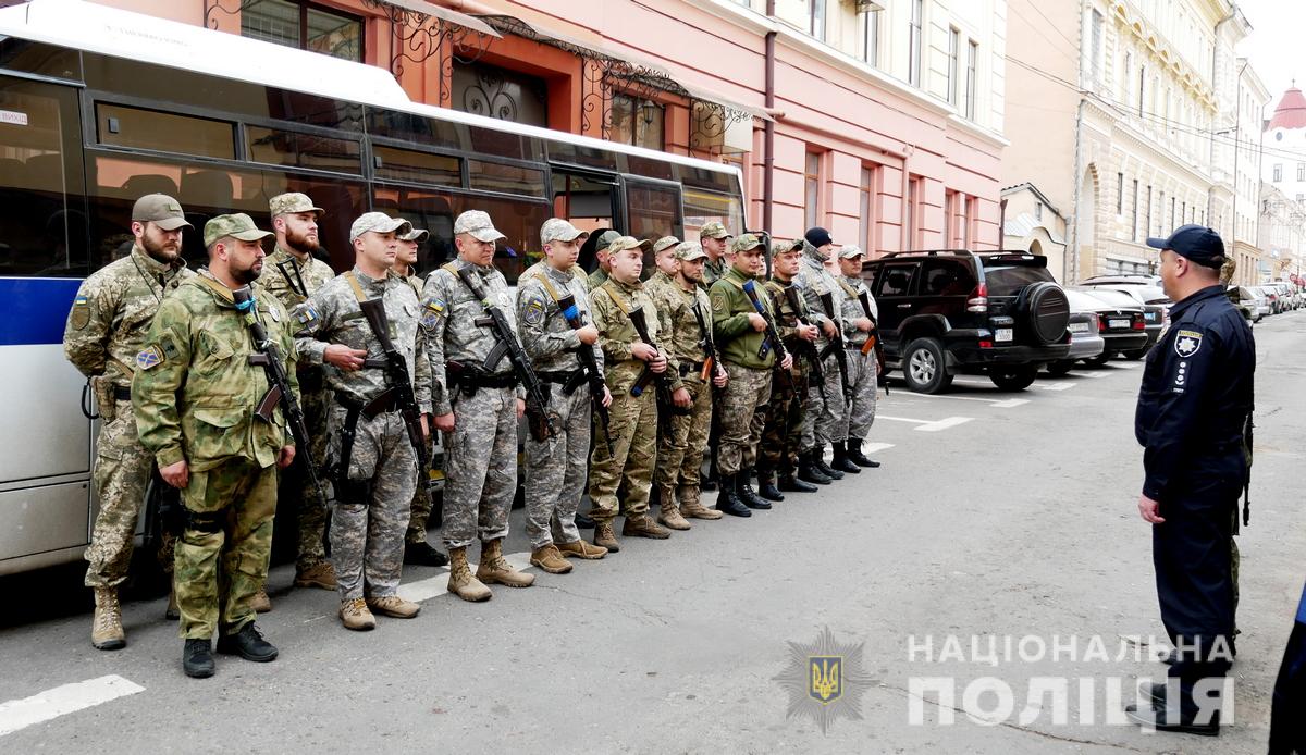 Буковинські поліцейські повернулися з зони проведення ООС