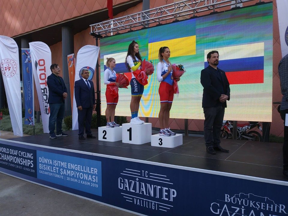 Чернівчанка Єлизавета Топчанюк здобула золоту медаль на чемпіонаті світу з велоспорту