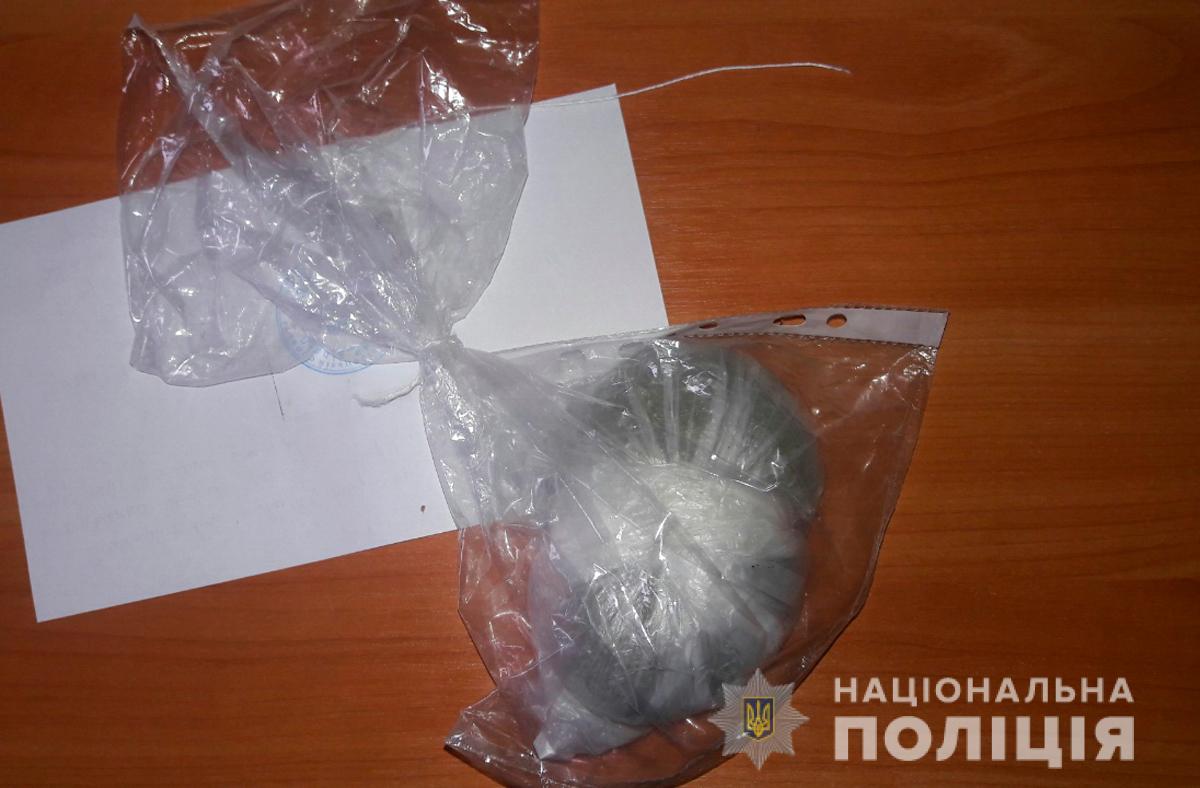 На Кельменеччині поліція затримала наркоторговця
