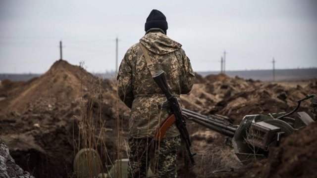 На Донбасі загинув український військовий, ще шестеро поранені