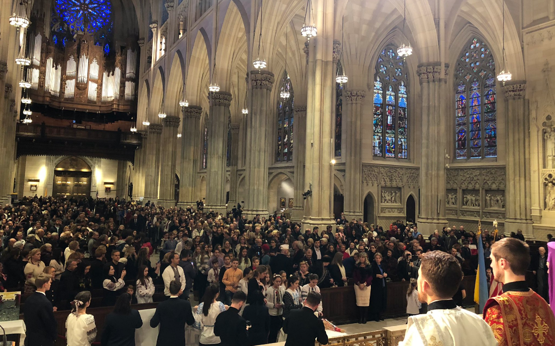У головному католицькому соборі Нью-Йорка провели молебень за жертвами Голодомору