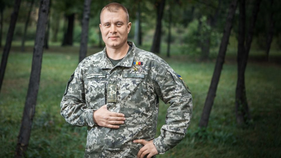 Легендарного героя війни на Донбасі “зливають” з ЗСУ: фото документа і деталі скандалу
