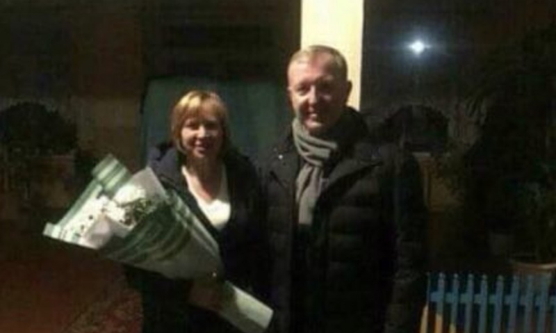 Голова ОДА подарував квіти противниці об’єднання Ломачинців і Новодністровська – МБ