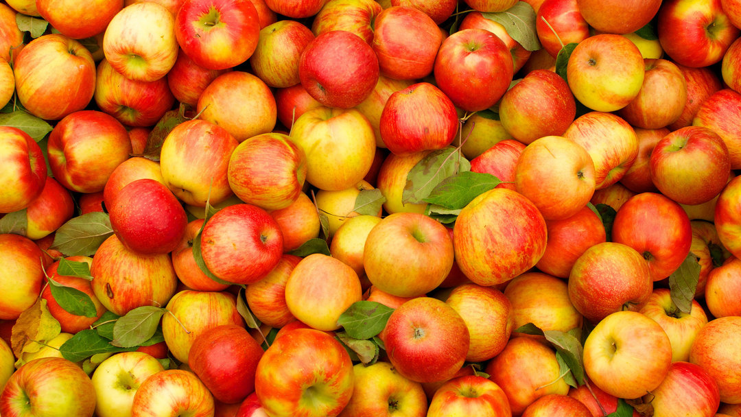 Україна вшестеро збільшила імпорт яблук