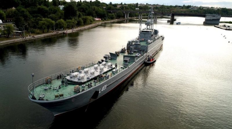 В Україні відремонтували найбільший десантний корабель ЗСУ — відео