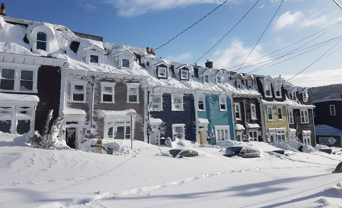 Рекордний снігопад: У Канаді оголосили надзвичайний стан