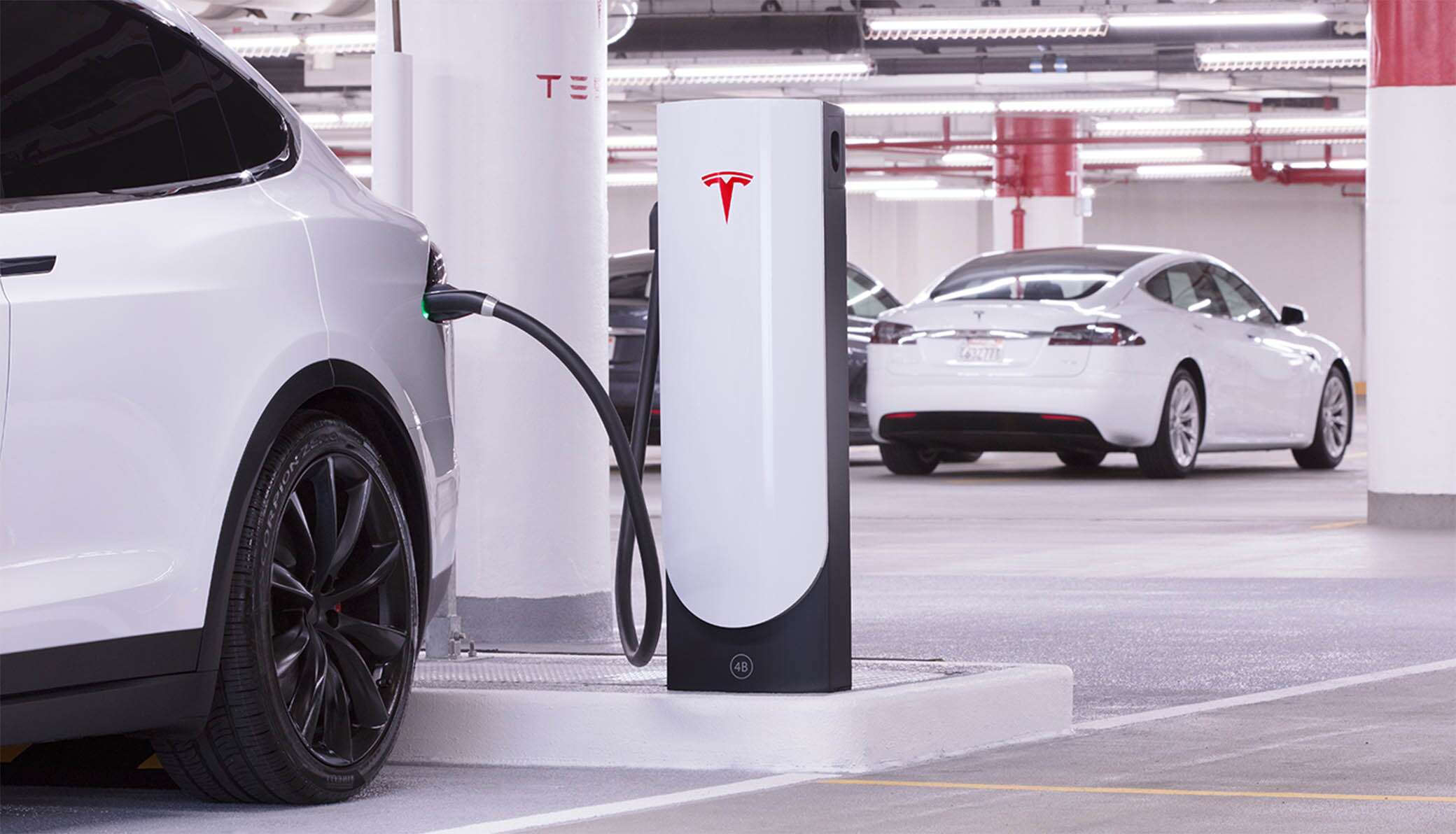 Зарядні станції Tesla скоро з’являться в Україні