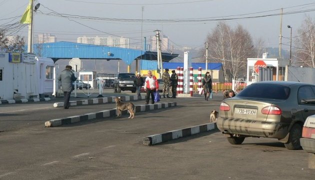 Молдова закриває низку пунктів пропуску на кордоні з Україною