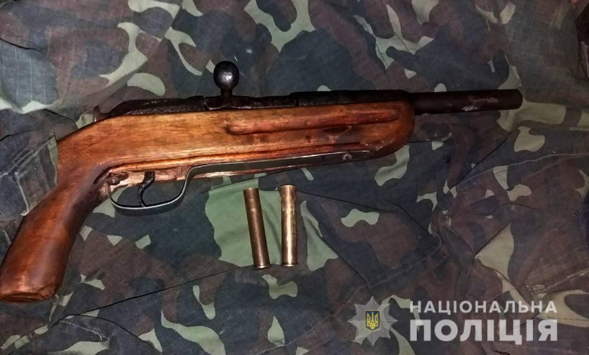 У Кельменецькому районі поліцейські вилучили незаконну зброю