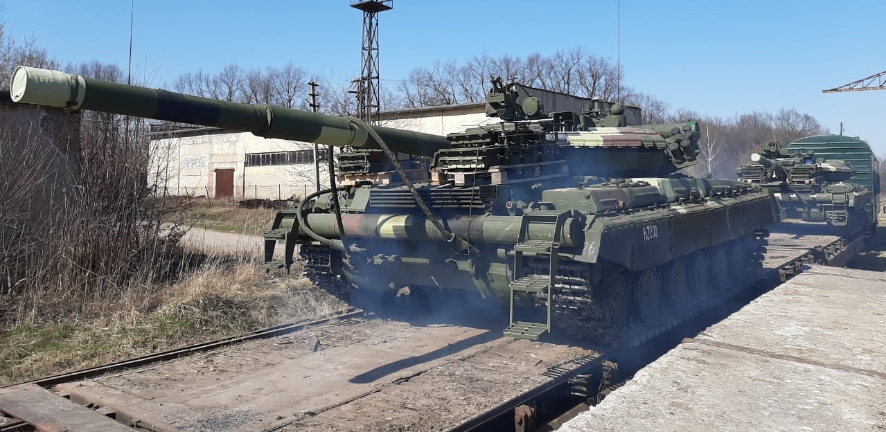 Львівський бронетанковий завод передав Міноборони партію танків