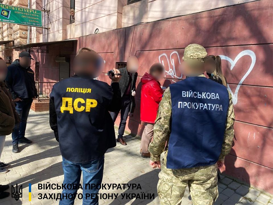 У Чернівцях на хабарі затримали голову військово-лікарської комісії міськвійськкомату